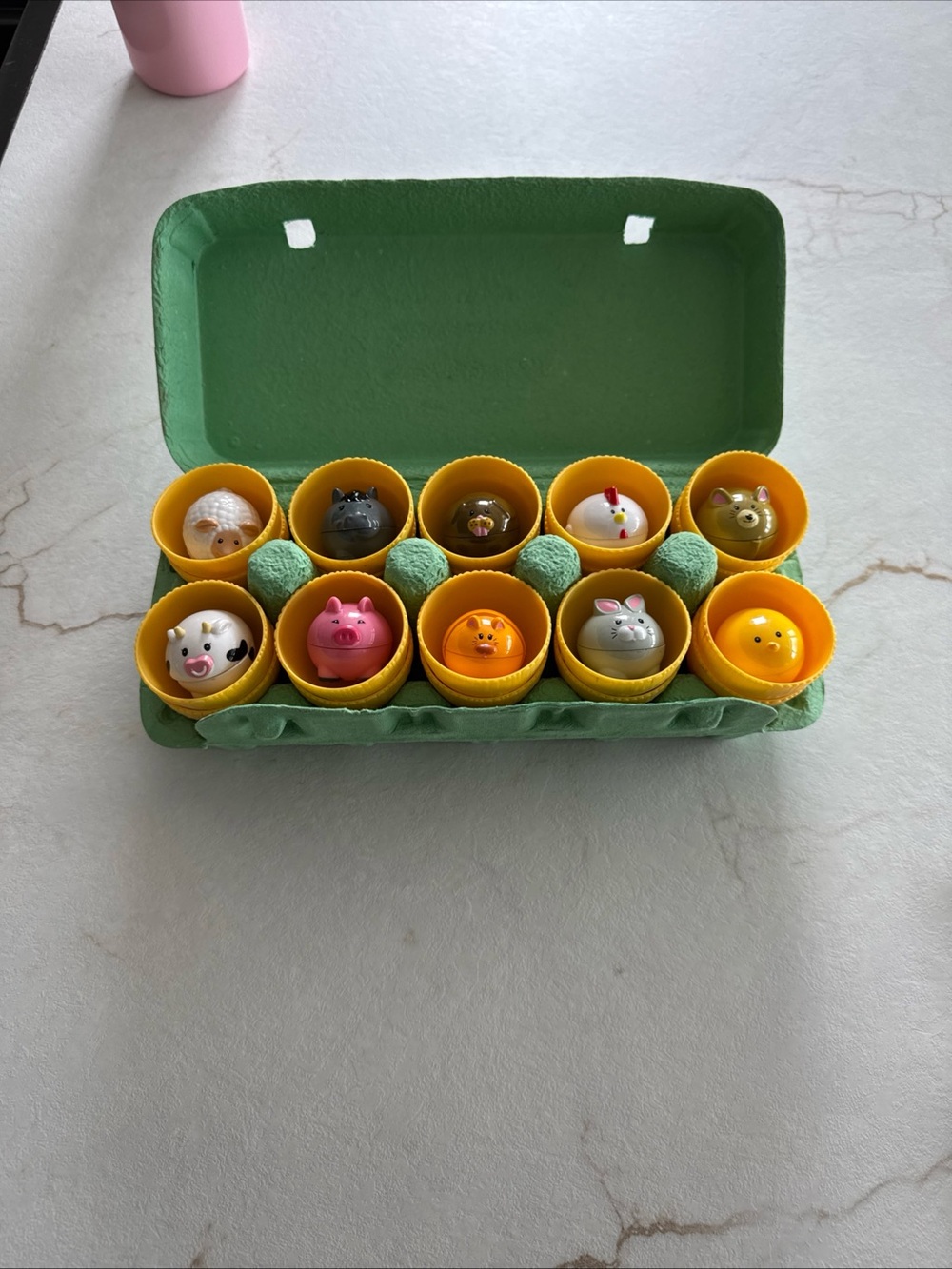 Littletikes - Vintage Small Pets Assorted Animal Egg Toy Set in Yellow and Green
